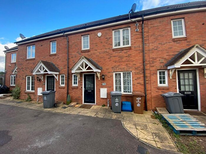 3 Bedroom House To Rent In Brick Kiln Road, SG1