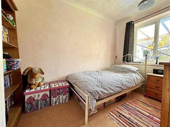 2 Bedroom Semi-detached Bungalow For Sale In Oxford Drive, Woodbridge, IP12