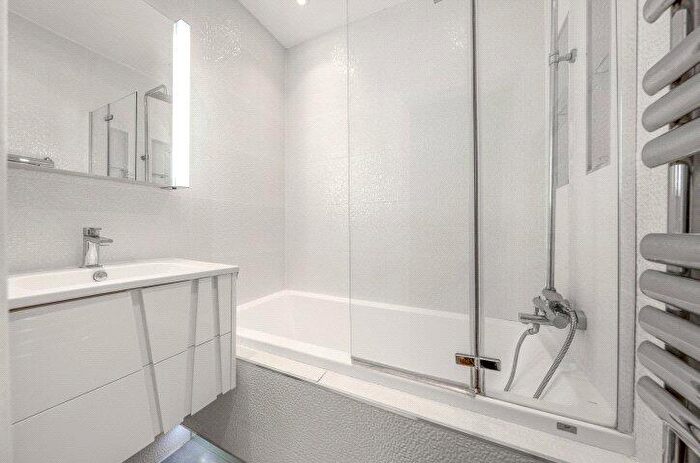 1 Bedroom Flat To Rent In Elsworthy Road, Primrose Hill, NW3