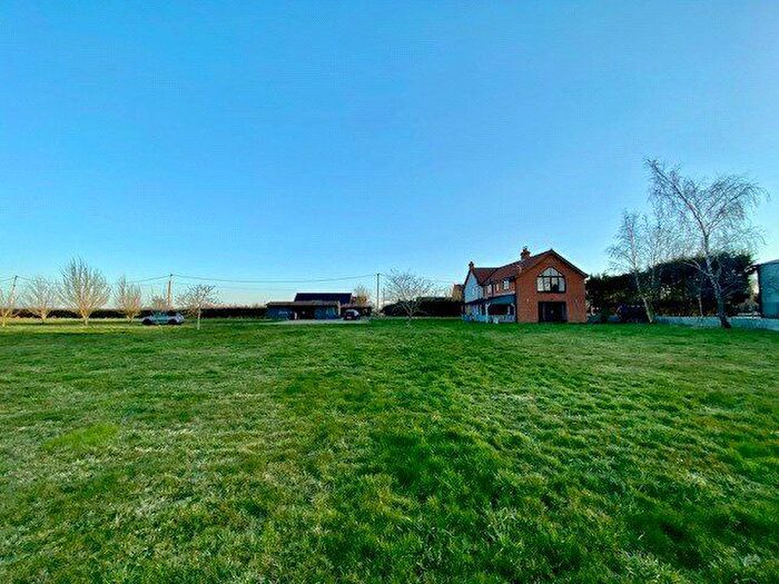 5 Bedroom Detached House For Sale In Cherry Tree Road, Tibenham, Norwich, Norfolk, NR16