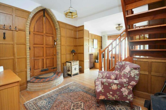 2 Bedroom Detached House For Sale In Montefiore Avenue, Ramsgate, Kent, CT11