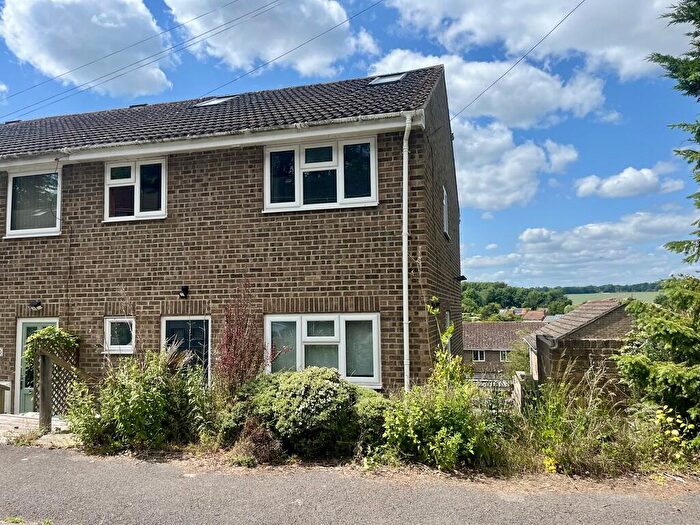 5 Bedroom End Of Terrace House For Sale In Chilton Way, Hungerford, RG17