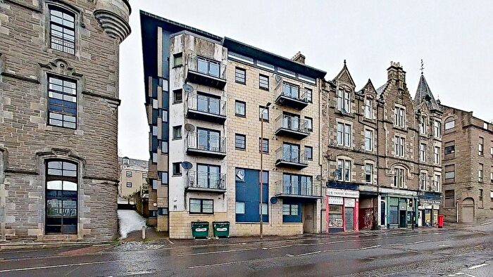 2 Bedroom Flat To Rent In Victoria Road, City Centre, Dundee, DD1