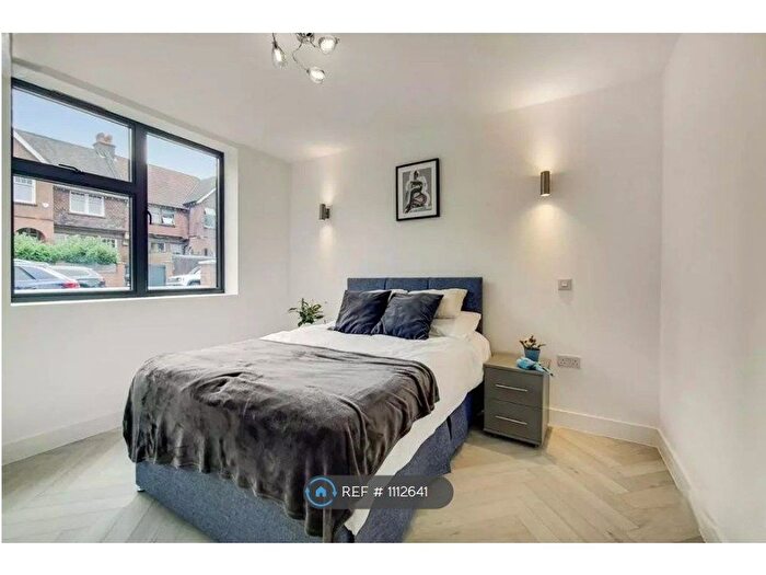 2 Bedroom Flat To Rent In Streatham, Streatham, SW16