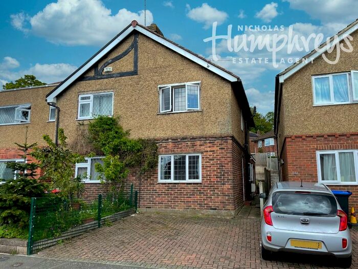 4 Bedroom Semi-Detached House To Rent In Pretoria Road, Canterbury, CT1