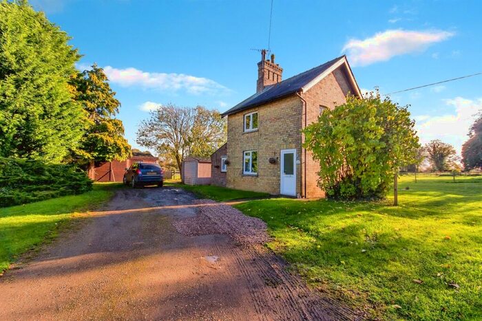 3 Bedroom Detached House For Sale In Howell Fen Drove, Howell, Sleaford, NG34