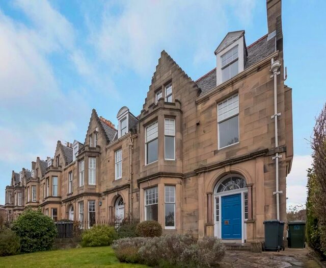 2 Bedroom Flat To Rent In Murrayfield Avenue, Murrayfield EH12