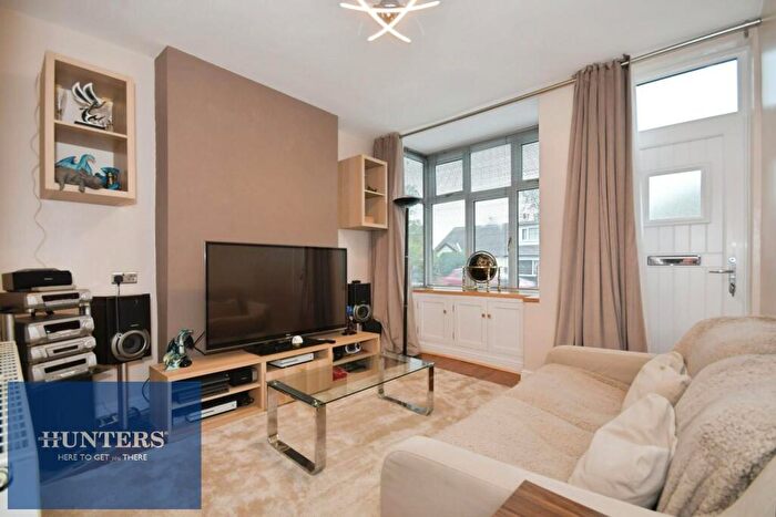 2 Bedroom Semi-Detached House For Sale In Derby Road, Chesterfield, S40