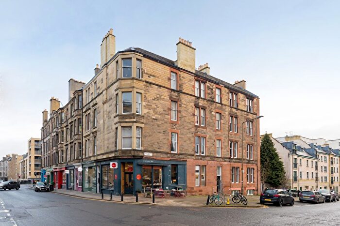 3 Bedroom Flat For Sale In / Henderson Row, Stockbridge, Edinburgh, EH3