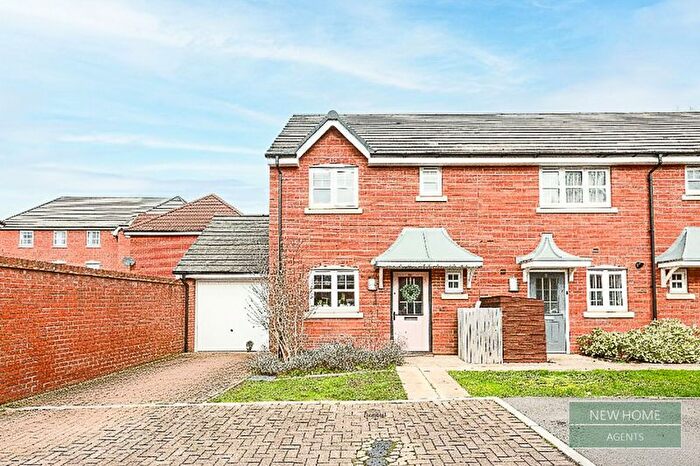 3 Bedroom End Terrace House For Sale In Bromley Road Kingsway, Quedgeley, Gloucester, GL2