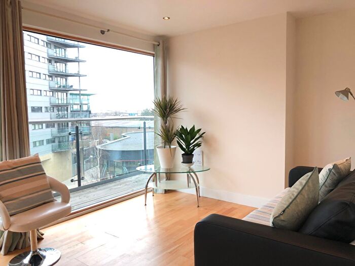 2 Bedroom Flat To Rent In La Salle, Chadwick Street, Hunslet, Leeds, LS10