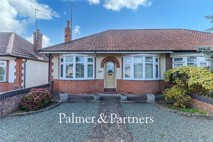 2 Bedroom Bungalow For Sale In Bramford Lane, Ipswich, Suffolk, IP1