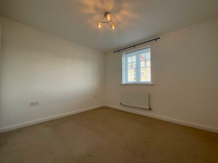 2 Bedroom Flat To Rent In Martell Drive, MK42