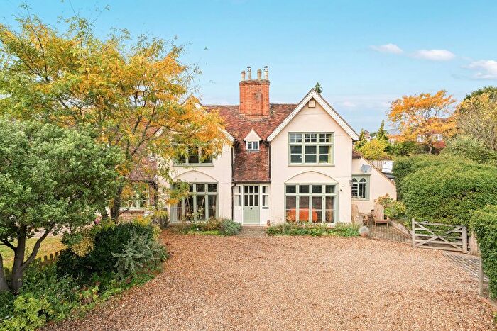 3 Bedroom Semi-detached House For Sale In Roseacre Lane, Bearsted, ME14