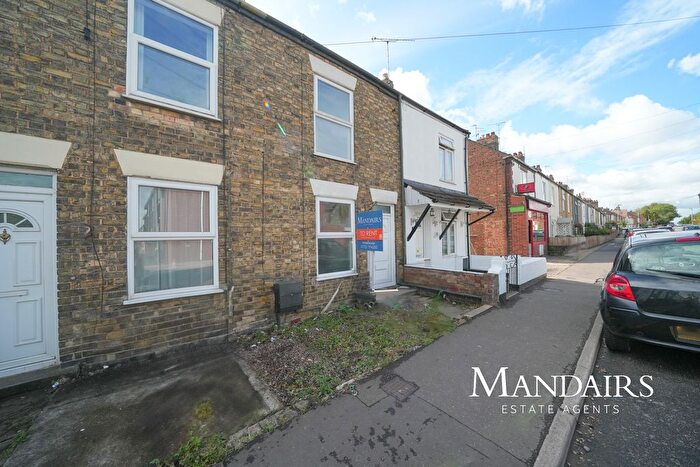 3 Bedroom Terraced House To Rent In High Street, Peterborough, PE2