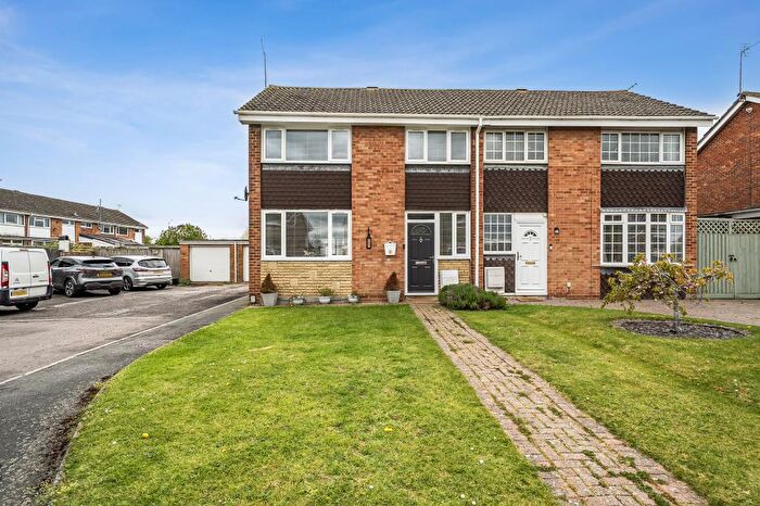 3 Bedroom Semi Detached House For Sale In Poltondale, Swindon, SN3