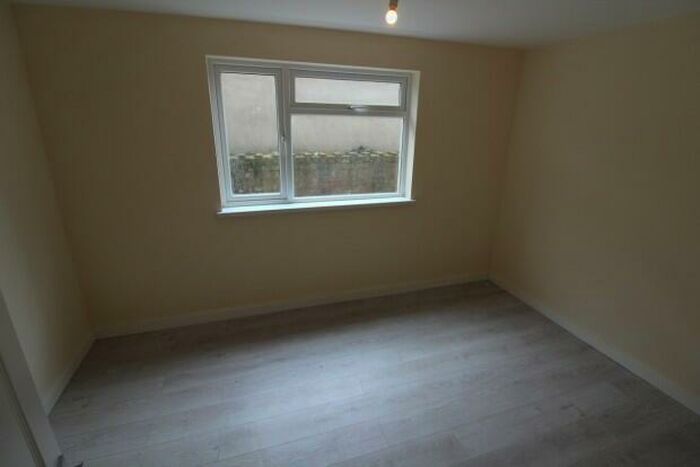 1 Bedroom Flat To Rent In Broadway Cardiff, CF24
