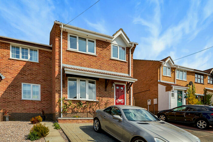 3 Bedroom Semi-Detached House To Rent In Greenlands, Midway, Swadlincote, Derbyshire, DE11