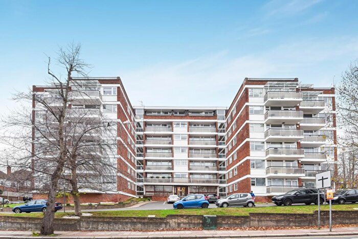 1 Bedroom Flat For Sale In Regents Park Road, Finchley, N3