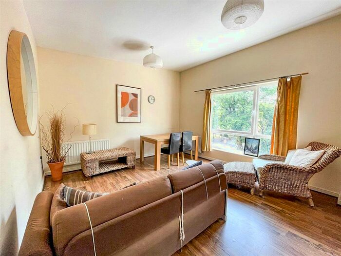 2 Bedroom Flat To Rent In Devonshire Street South, Grove Village, Manchester, M13