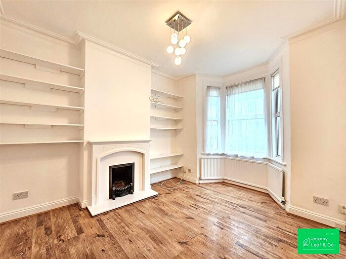 4 Bedroom Property To Rent In Brackenbury Road, London, N2