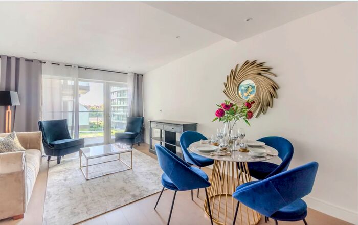 2 Bedroom Flat To Rent In Hammersmith, London, W6