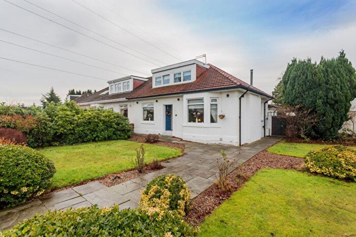 5 Bedroom Semi-Detached Bungalow For Sale In Crookston Drive, Paisley, PA1