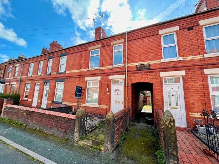 3 Bedroom Terraced House For Sale In Park Street, Rhosddu, Wrexham, LL11