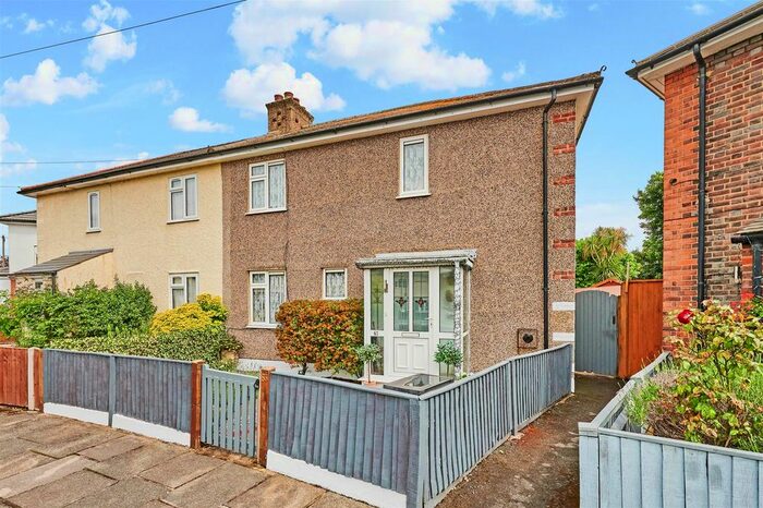 3 Bedroom Semi-Detached House To Rent In Lambert Avenue, Richmond, TW9