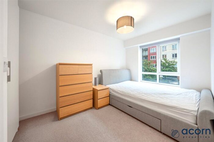 1 Bedroom Apartment For Sale In Croft House, Heritage Avenue, London, NW9