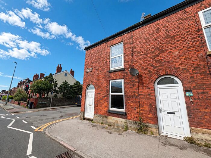 2 Bedroom Terraced House To Rent In Buxton Road, Macclesfield, SK11