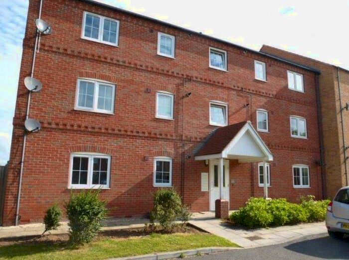 2 Bedroom Apartment To Rent In Lancaster Court, Auckley, Doncaster, DN9