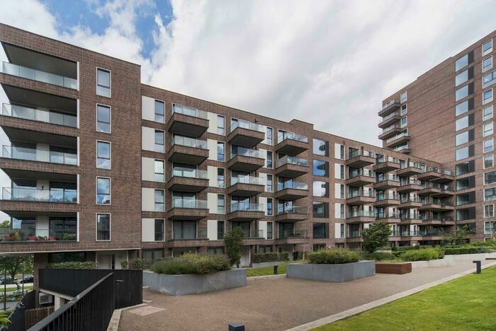 1 Bedroom Apartment To Rent In Connaught Heights, Agnes George Walk, London, City Airport, E16