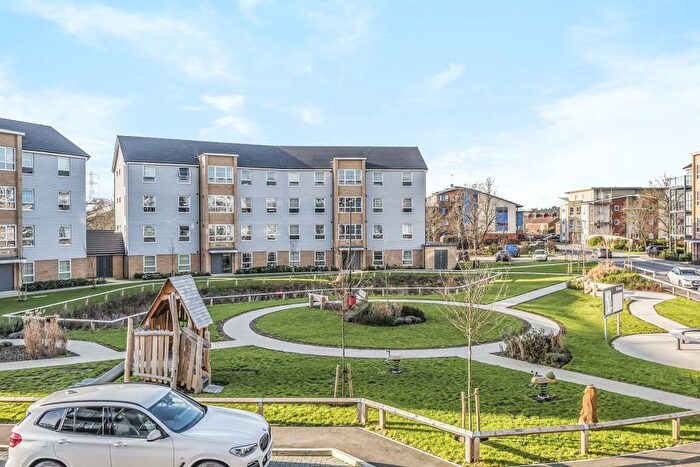 2 Bedroom Apartment To Rent In Chertsey, Surrey, KT16