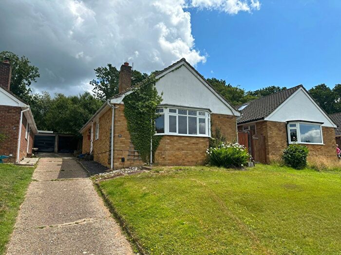 3 Bedroom Bungalow To Rent In Swaines Way, Heathfield, TN21