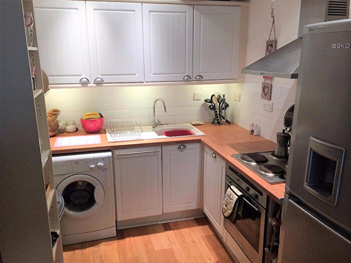 1 Bedroom Apartment To Rent In Samuel Ogden Street, Manchester, Greater Manchester, M1