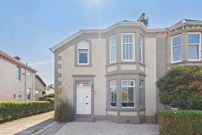 4 Bedroom Semi-Detached House For Sale In Holm Street, South Lanarkshire, ML8
