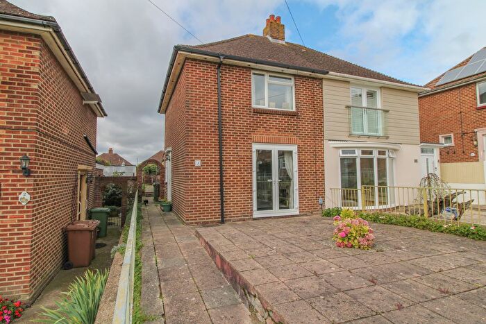 2 Bedroom Semi-Detached House For Sale In Dersingham Close, Cosham, Portsmouth, PO6