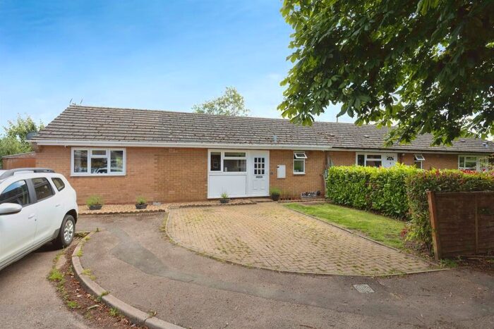 2 Bedroom Terraced Bungalow For Sale In Chelmscote Row, Wardington, Banbury, OX17