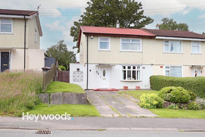 3 Bedroom Semi-Detached House For Sale In Stafford Crescent, Clayton, Newcastle-under-Lyme, ST5