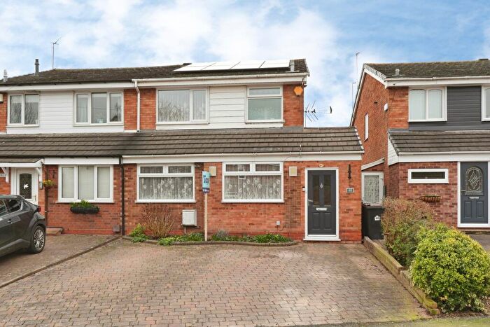 3 Bedroom Semi Detached House For Sale In Chadcote Way, Bromsgrove, B61