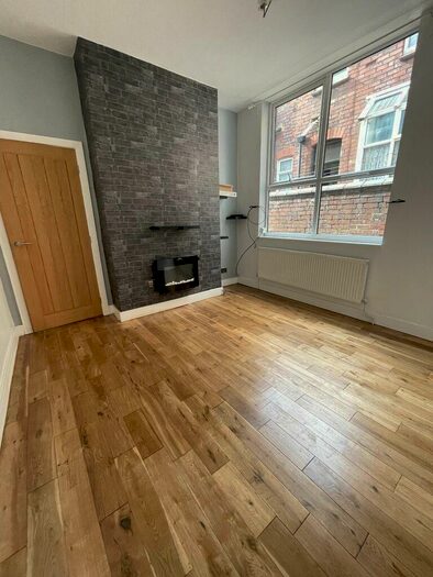 1 Bedroom Flat To Rent In Flat, Porthill Bank, Newcastle-under-Lyme, Staffordshire, ST5