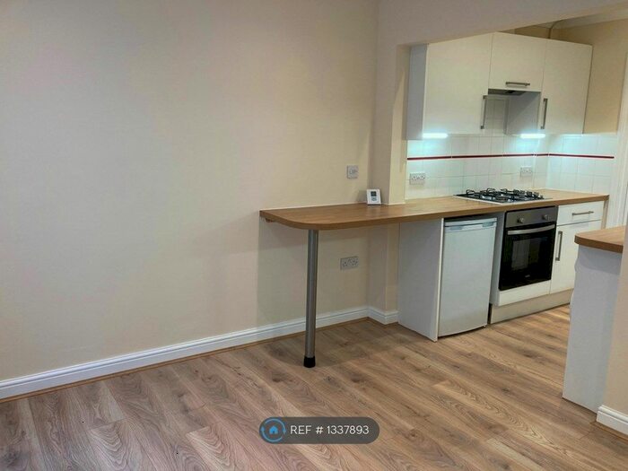 1 Bedroom Maisonette To Rent In Camden Road, Tunbridge Wells, TN1