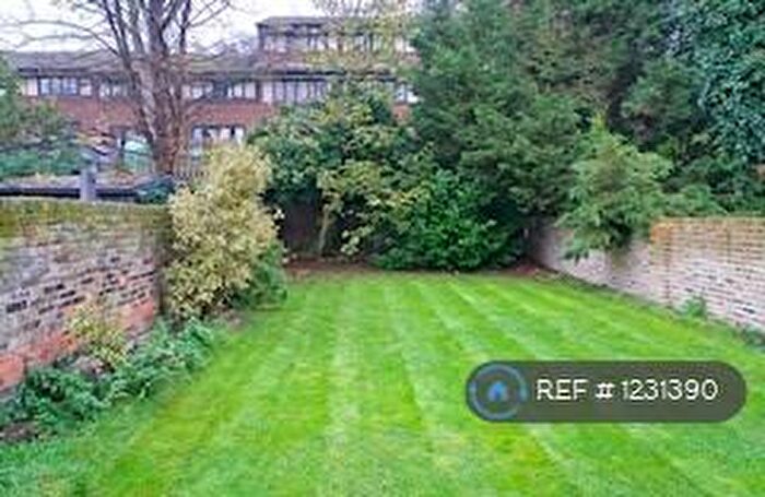 2 Bedroom Flat To Rent In Fordwych Road, London, NW2