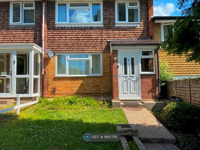 3 Bedroom Terraced House To Rent In Longleat Gardens, Maidenhead, SL6