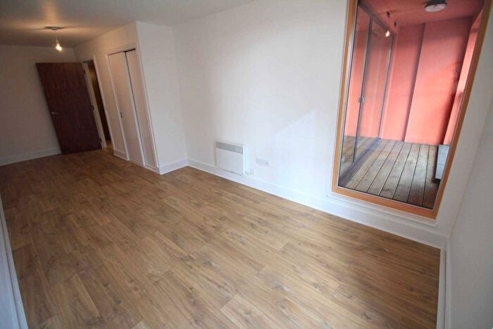 1 Bedroom Flat To Rent In College Street, Ipswich, IP4