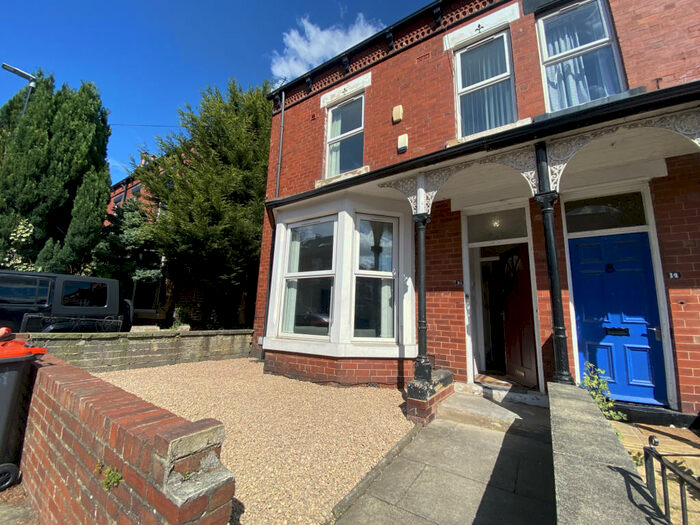 8 Bedroom Semi-Detached House To Rent In St. Michaels Terrace, Leeds, West Yorkshire, LS6