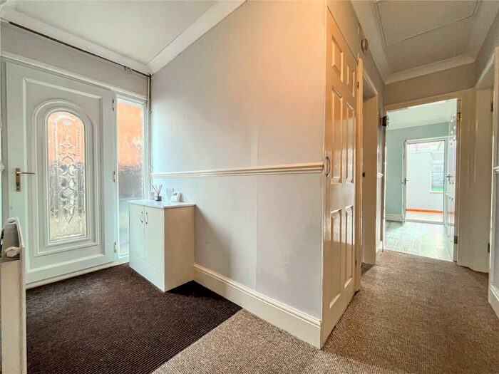 2 Bedroom Bungalow To Rent In Chatsworth Close, Shepshed, Loughborough, Leicestershire, LE12