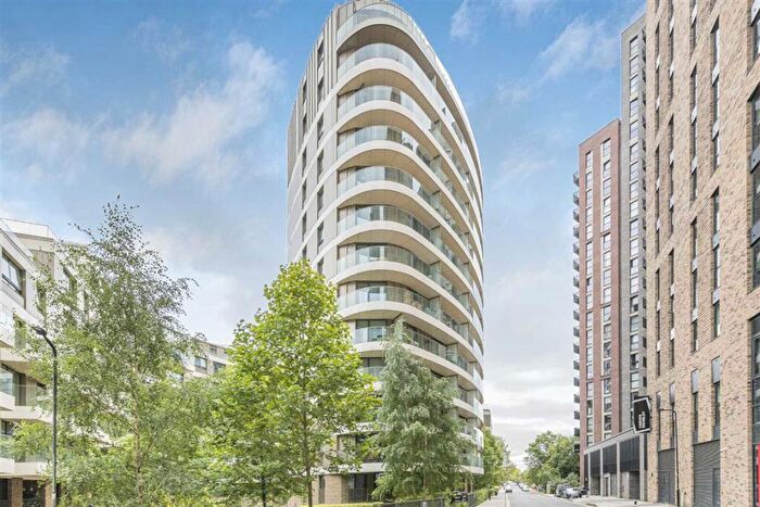 2 Bedroom Flat To Rent In North End Road, Wembley, HA9