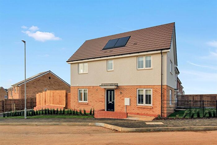 3 Bedroom Detached House To Rent In Waverley Drive, Wellingborough, NN8